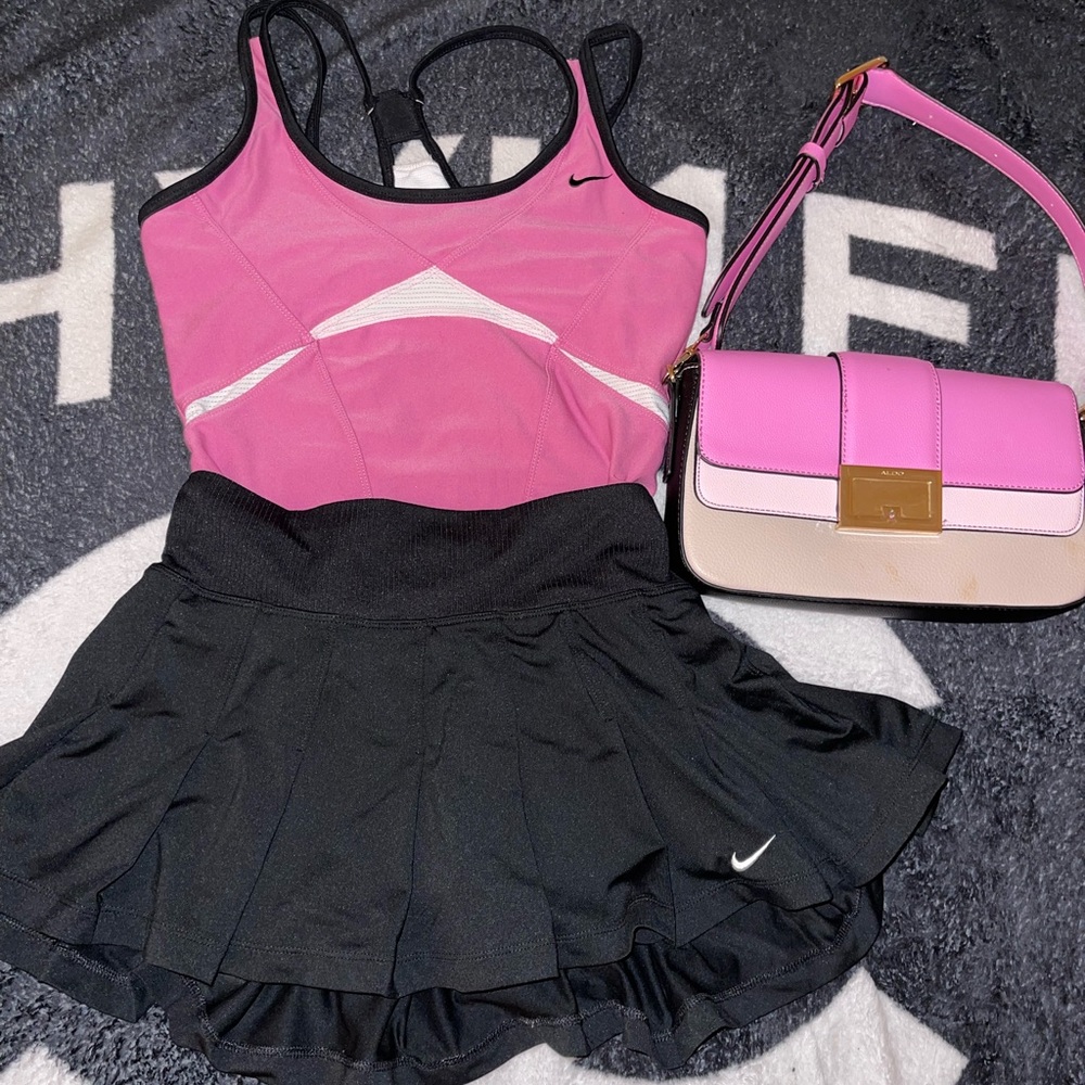 Mini Nike tennis fit